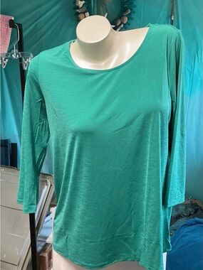 Women’s Teal Long Sleeve Scoop Neck Top — Lightweight Everyday Tee